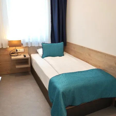 Atlas Halle Галль