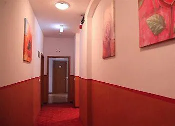 阿特拉斯海勒酒店 酒店
