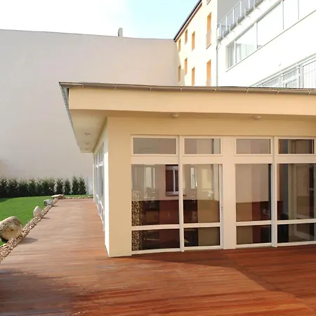 Hotel Atlas Halle 3*