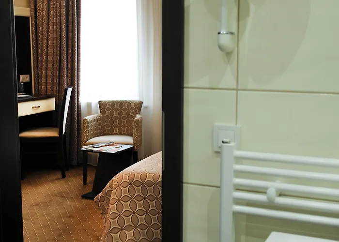 アトラス 3* ハレ