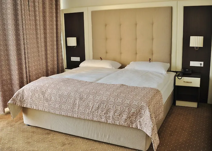 アトラス 3* ハレ