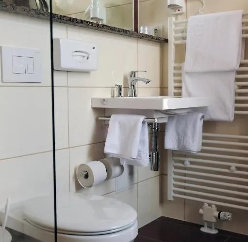 アトラス ホテル